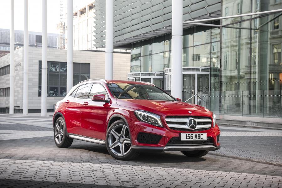  Mercedes-Benz GLA250 AMG 2014 года  (UK) (фото 14 из 52)